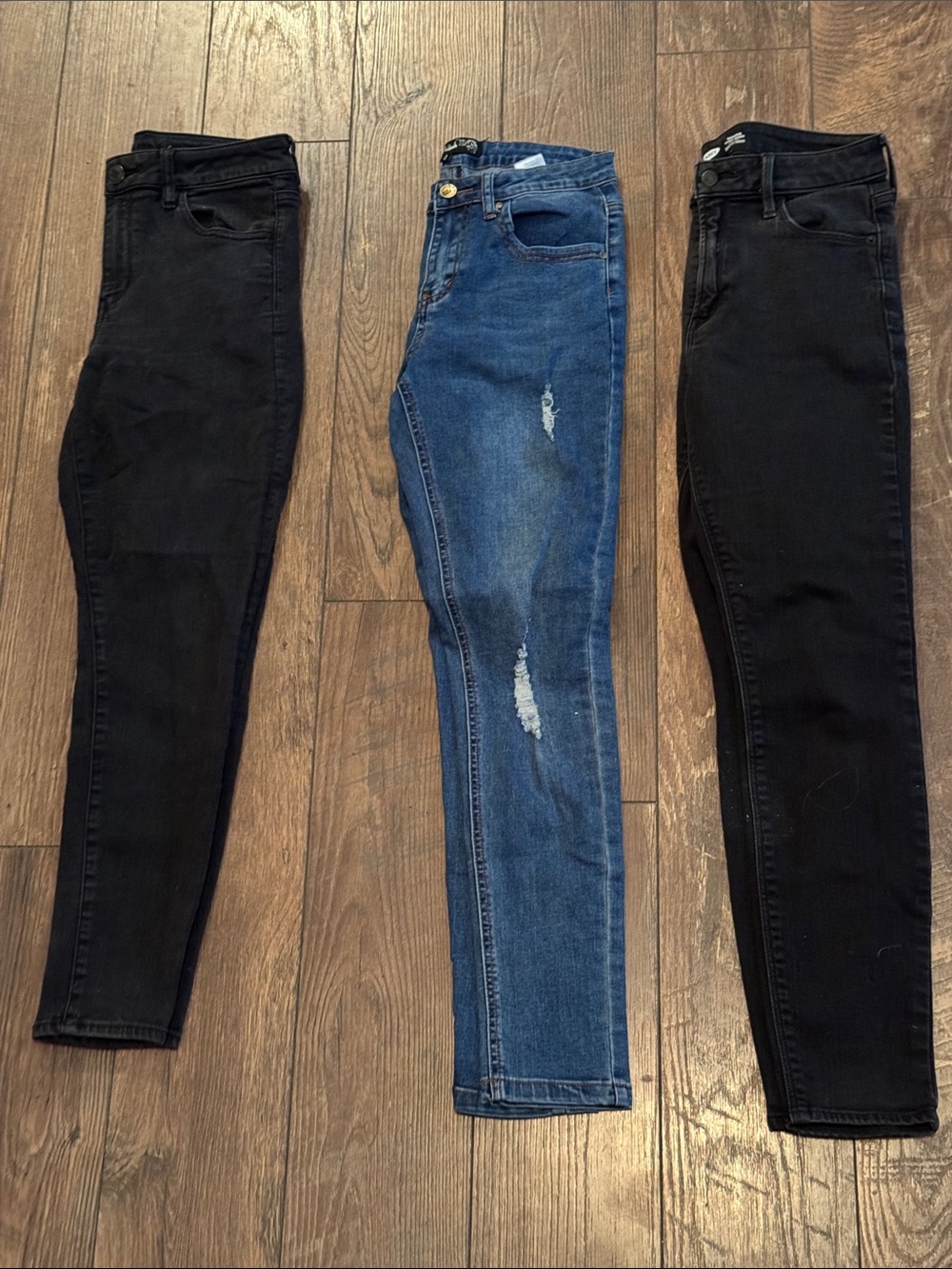 Bundle of 3 Skinny Jeans Size 8 | American Eagle, Old Navy, Huitoulu